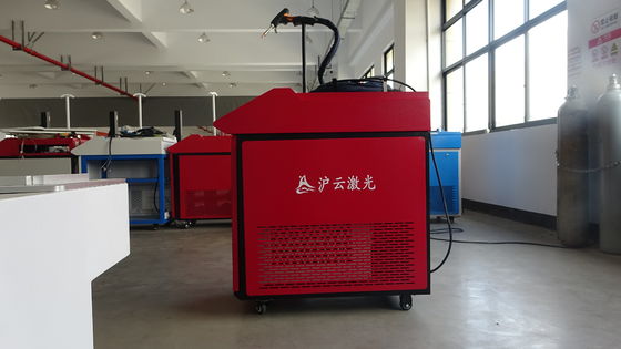 হ্যান্ডহেল্ড ফাইবার লেজার ওয়েল্ডিং মেশিন 1000W 1500W 2000W 3000W খাদ্য পানীয় দোকান জন্য