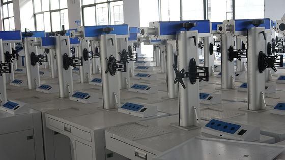 জল শীতল হ্যান্ডহেল্ড লেজার ওয়েল্ডার 1000W 1500W 2000W 3000W কাটিয়া বেধ 1-6mm জন্য