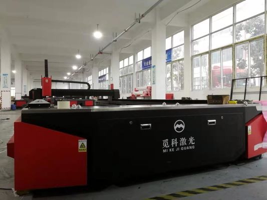 সরাসরি বিক্রয় CNC স্টেইনলেস স্টীল ধাতু শীট খাদ্য দোকান জন্য ফাইবার লেজার কাটিং মেশিন